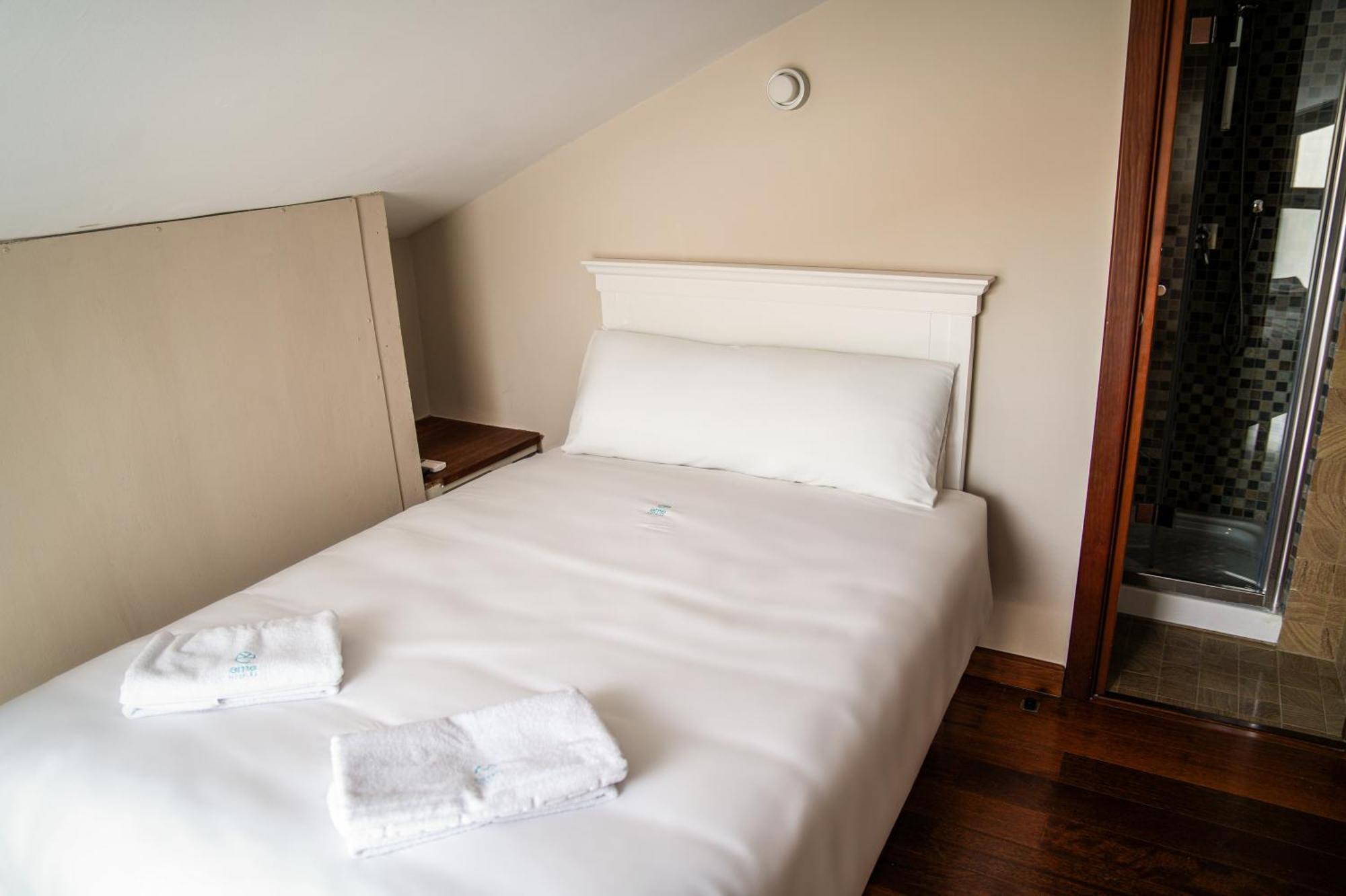 Hotel Baeza Monumental By Eme Hoteles Экстерьер фото