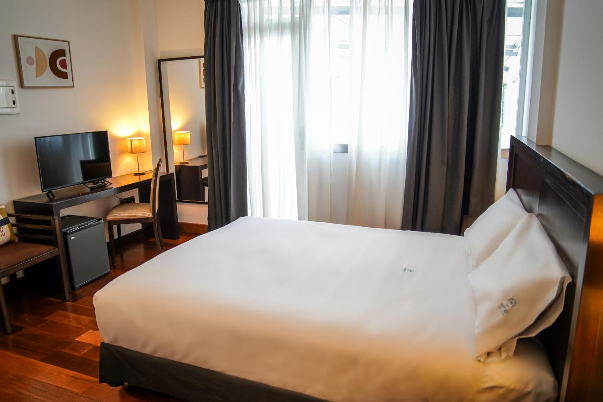 Hotel Baeza Monumental By Eme Hoteles Экстерьер фото